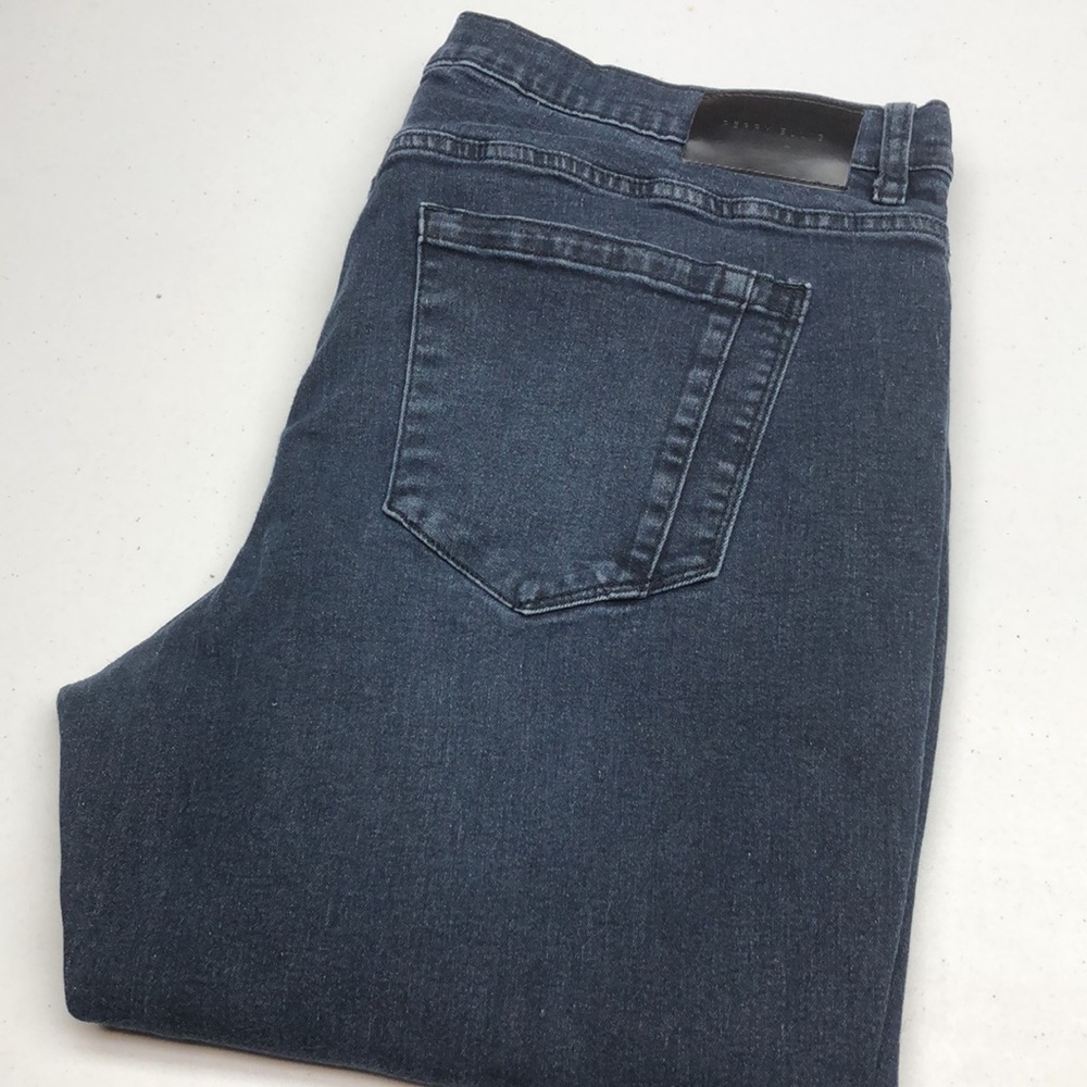 LIKE NEW MENS PERRY ELLIS DARKWASH VERY SLIM STRETCH JEANS 38x32 😎
